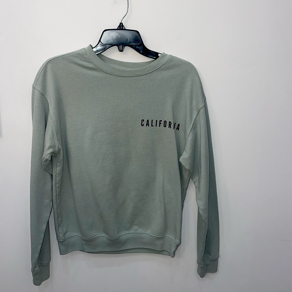 Light green/blue california crew neck and graphic back side